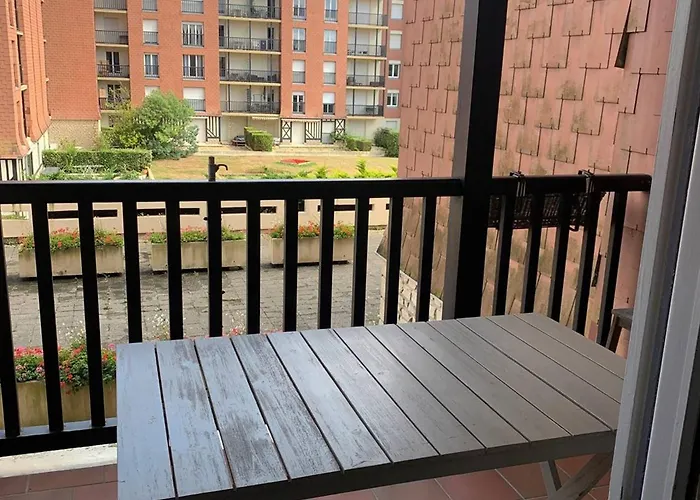 شقة A Avec Acces Direct A La Et Parking Privatif - Fr-1-465-132